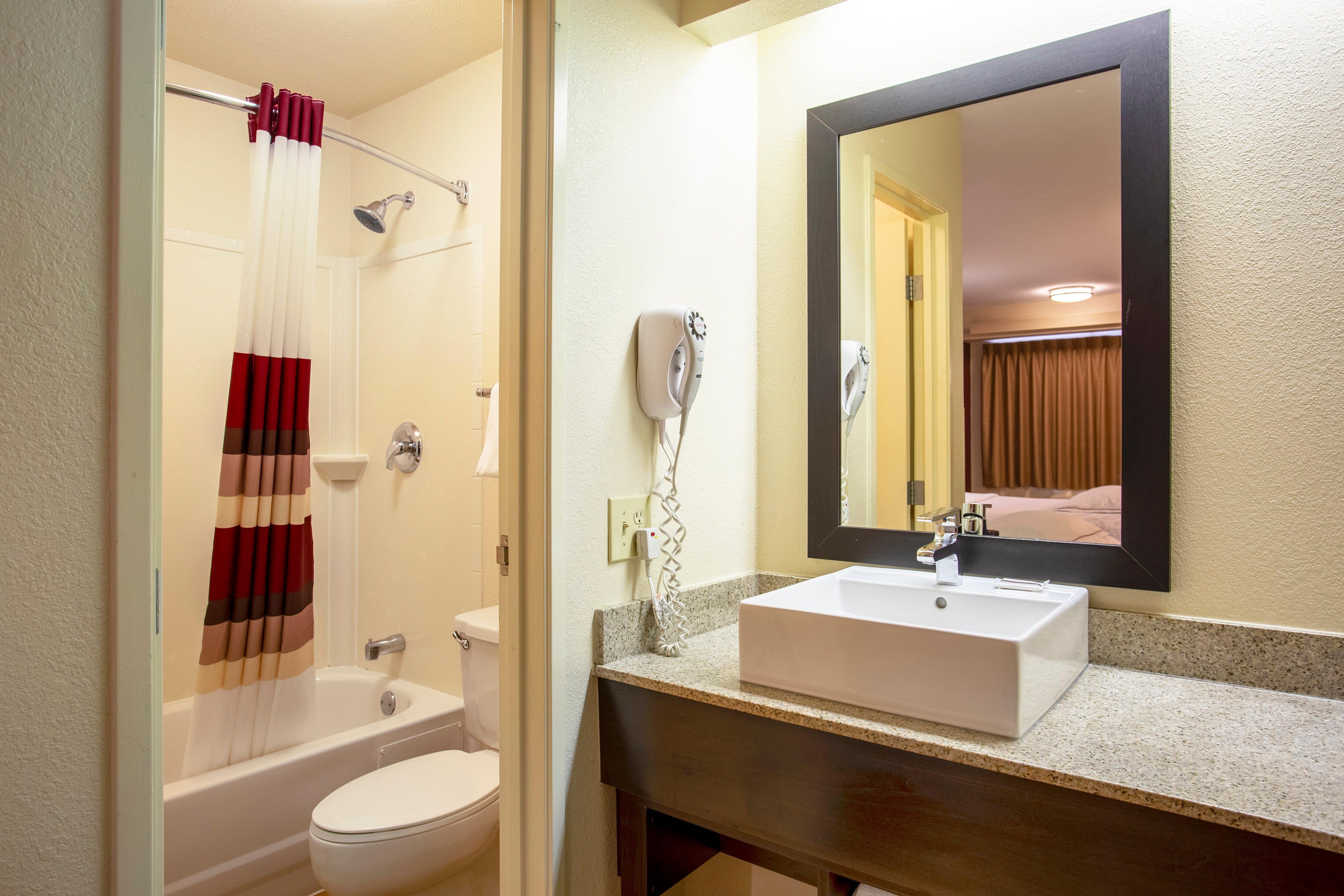 Red Roof Inn Plus+ St. Louis - Forest Park / Hampton Ave. מראה חיצוני תמונה