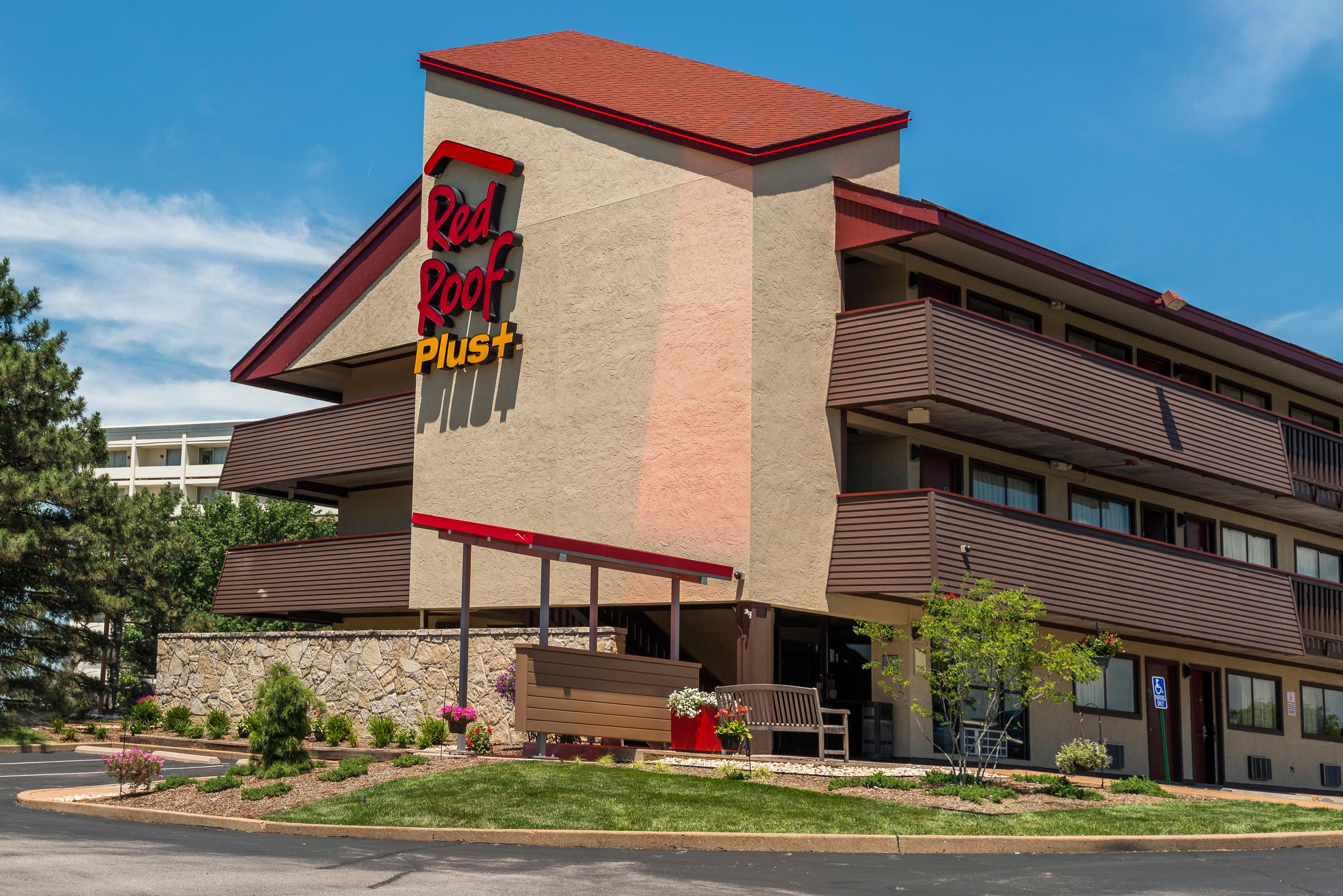 Red Roof Inn Plus+ St. Louis - Forest Park / Hampton Ave. מראה חיצוני תמונה