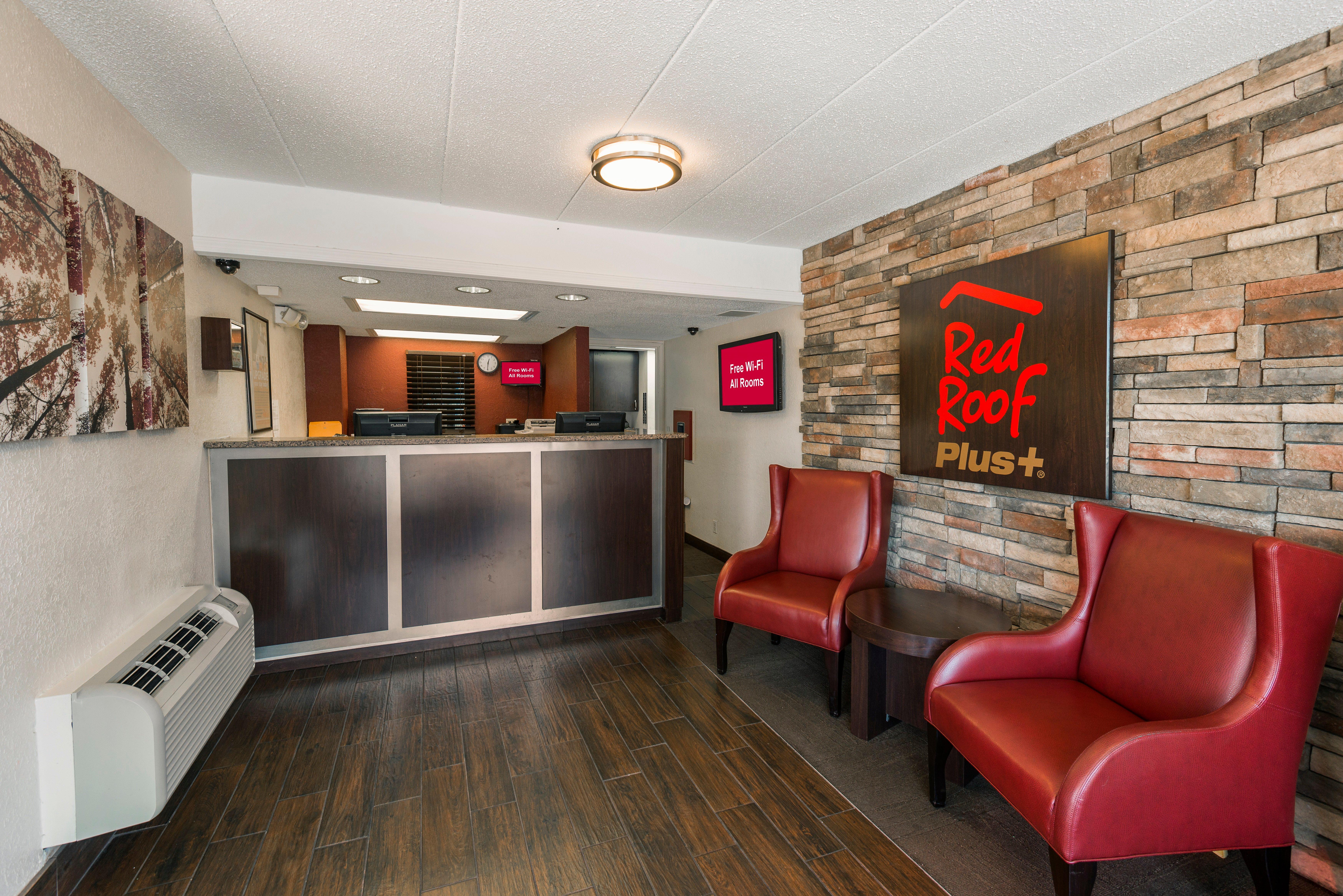 Red Roof Inn Plus+ St. Louis - Forest Park / Hampton Ave. מראה חיצוני תמונה