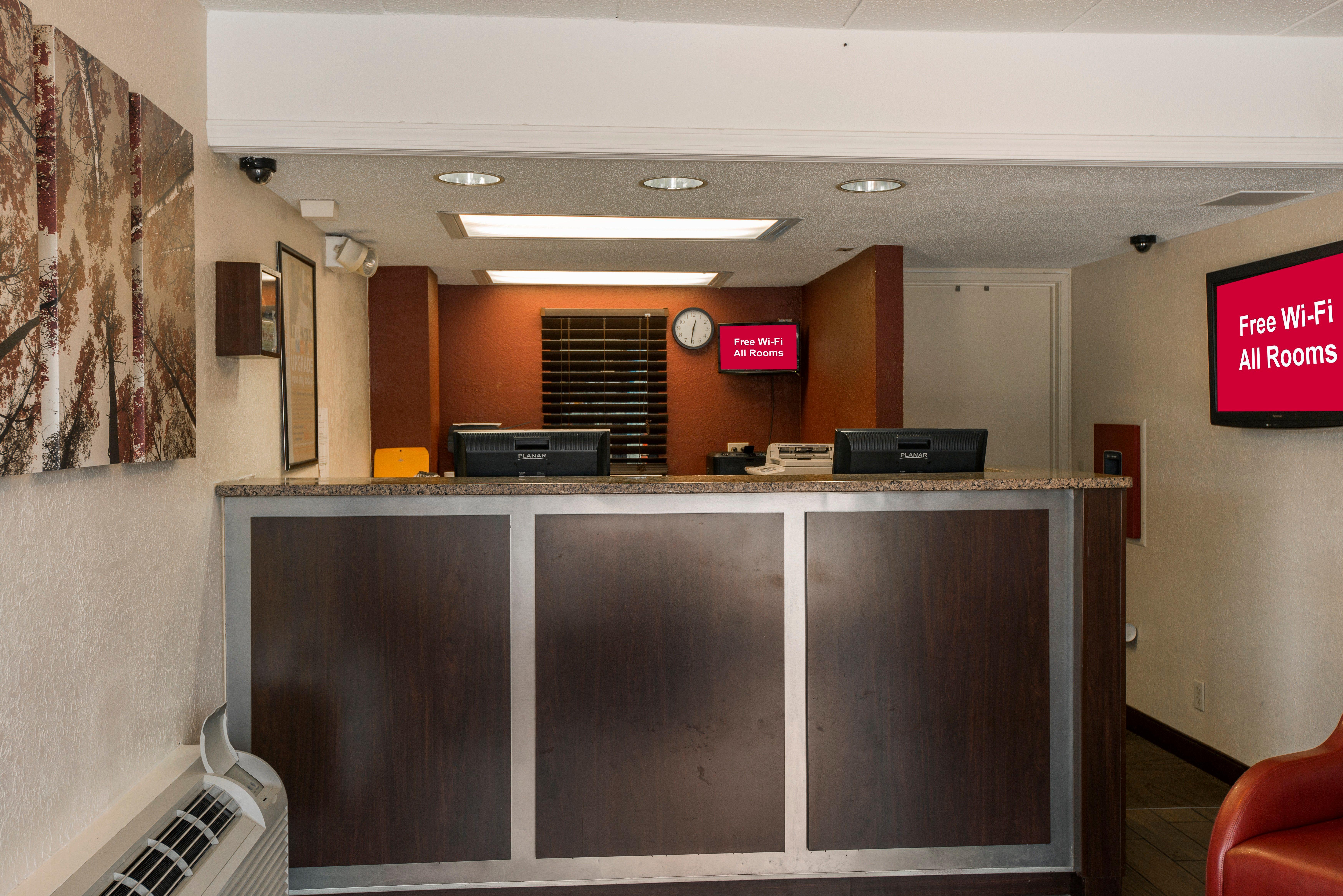 Red Roof Inn Plus+ St. Louis - Forest Park / Hampton Ave. מראה חיצוני תמונה