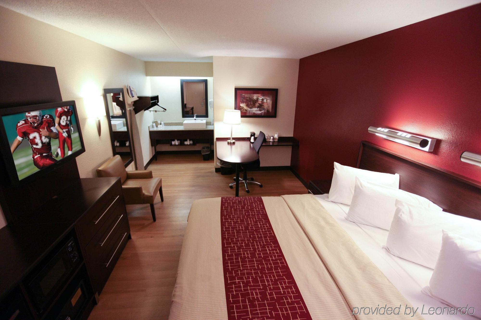 Red Roof Inn Plus+ St. Louis - Forest Park / Hampton Ave. חדר תמונה